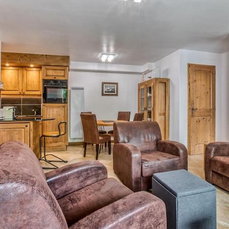 Villa Vallet- Newly Renovated 2 Bedroom Nestled Just Off The Main Street Chamonix Extérieur photo