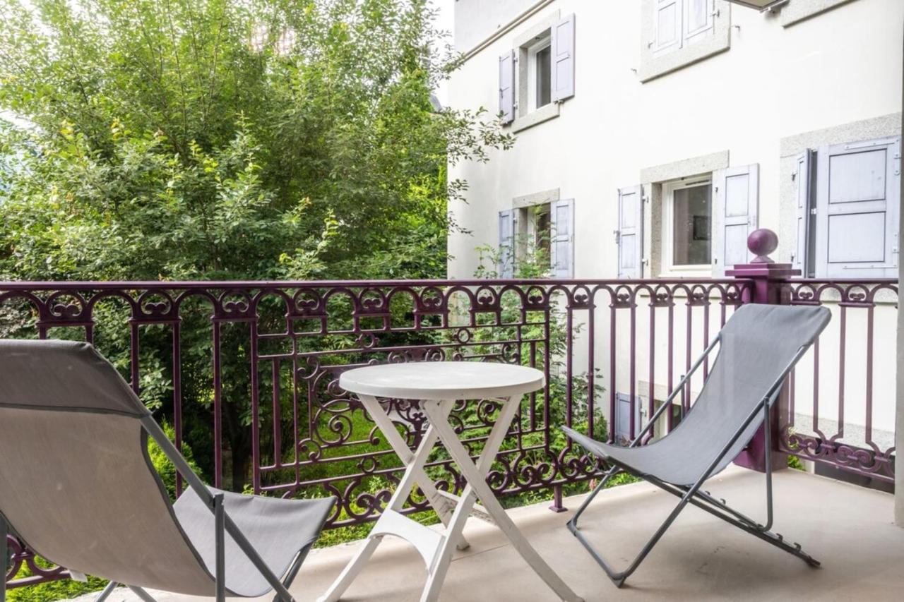 Villa Vallet- Newly Renovated 2 Bedroom Nestled Just Off The Main Street Chamonix Extérieur photo